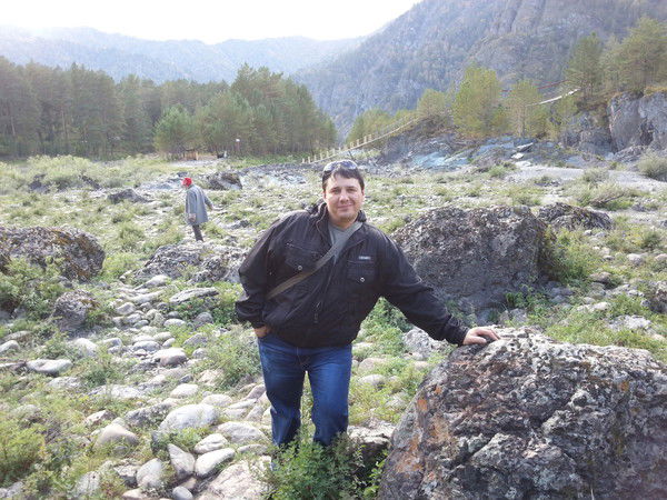 Юрий Фролов