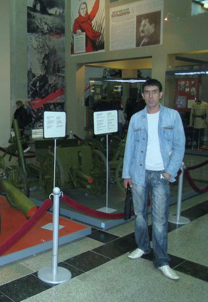 Сухроб Парвонаев