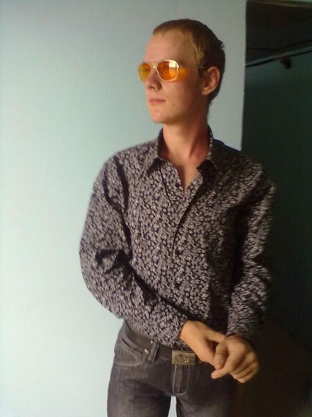 Артем Иванов