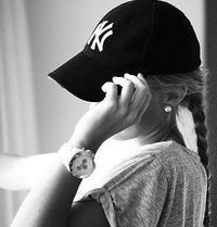 Полина Бежан