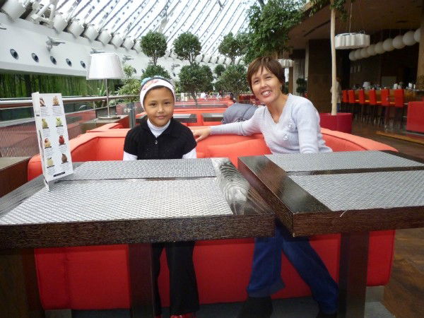 Светлана Азербаева