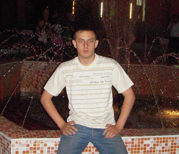 Гена Поломошнов