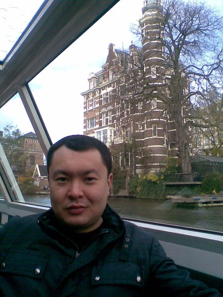 Азамат Такенов