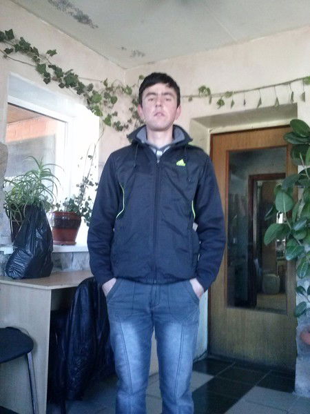 Бехзод Амонов