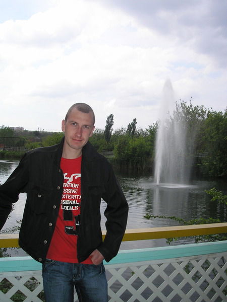 Денис Левченко