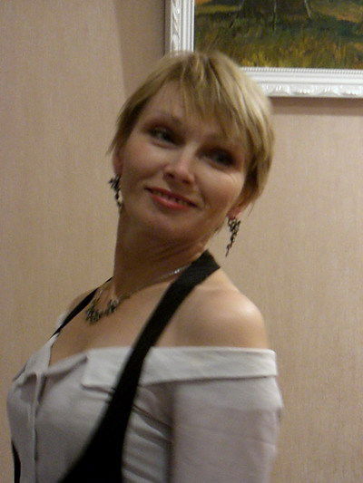 Елена Аълоева