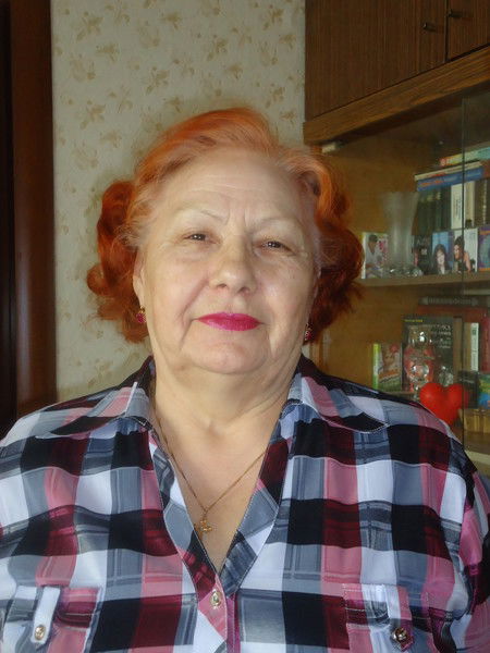 Нина Богатова