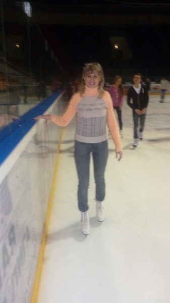 Юля Неважно