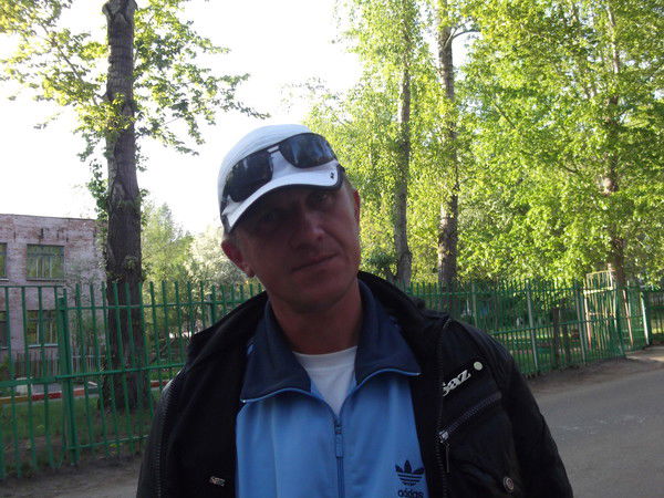 Евгений Мельник