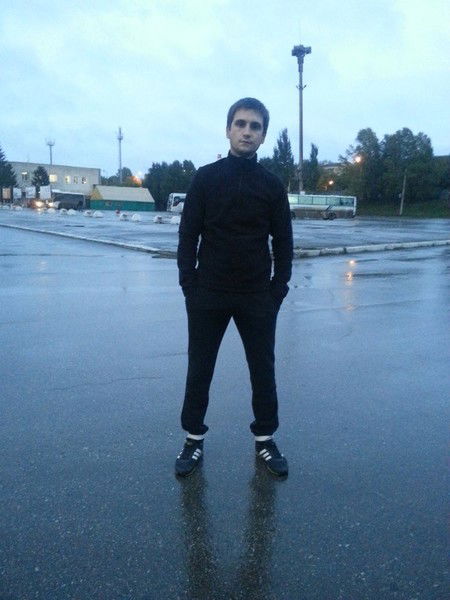 Женя Князев