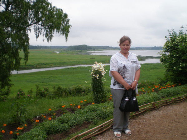 Марина Суворова