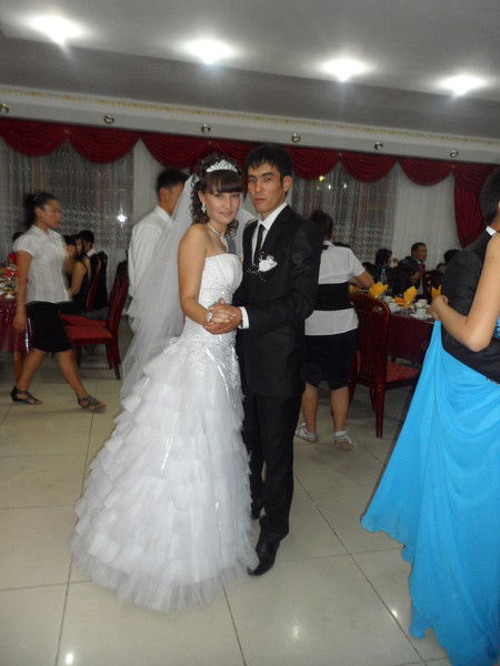 Айнур Женис