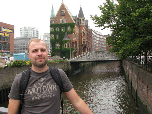 Руслан Чекмарёв