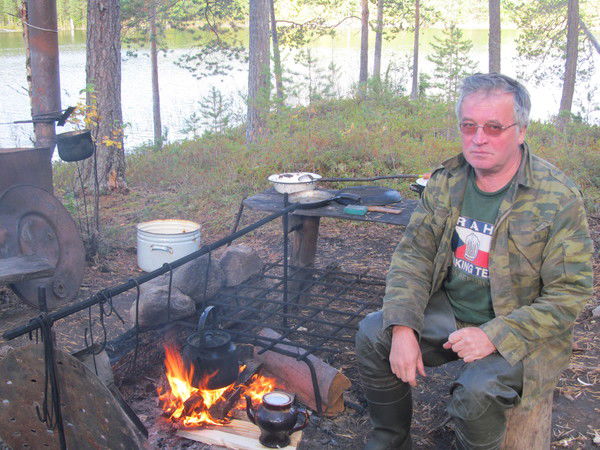 Виктор Шляпкин