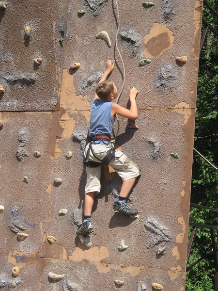 Илья Новоселов