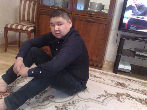 Назбек Есеналиев