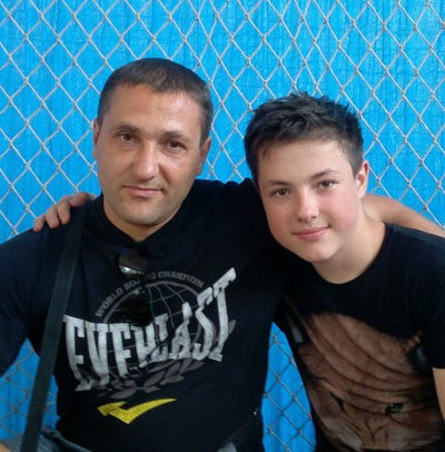 Деня Петриченко