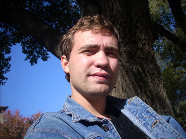 Виктор Угрюмов