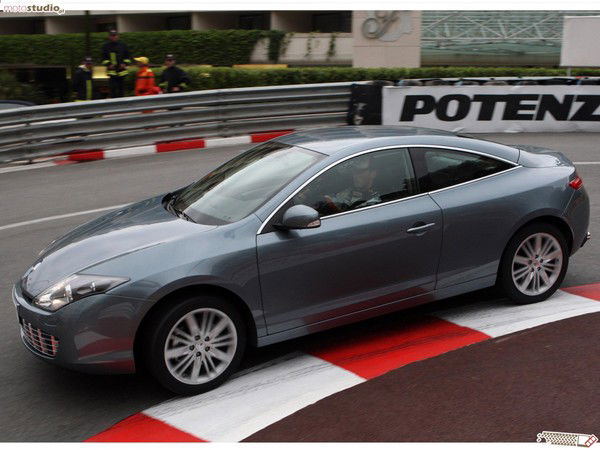 Борис Симбинов