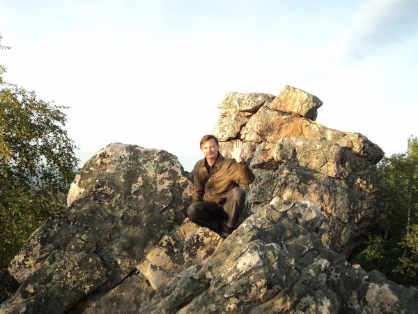 Юрий Леонов