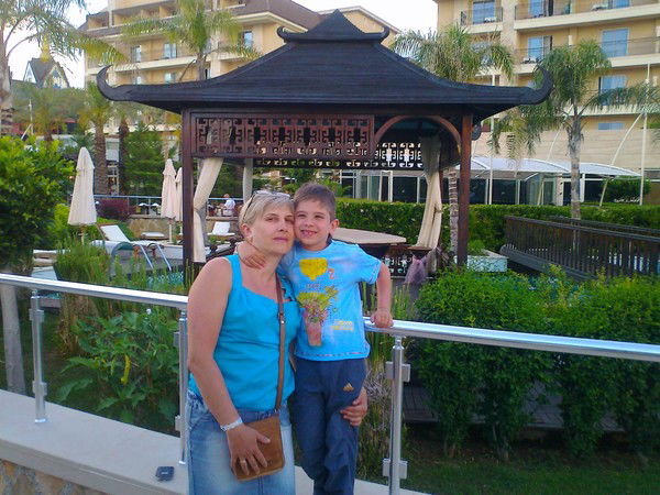 Вячеслав Д********