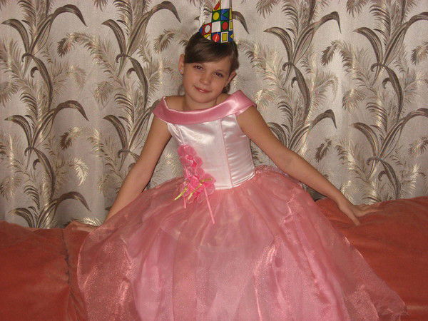 Каришка Иванова