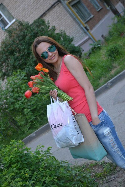 Оля Иванова