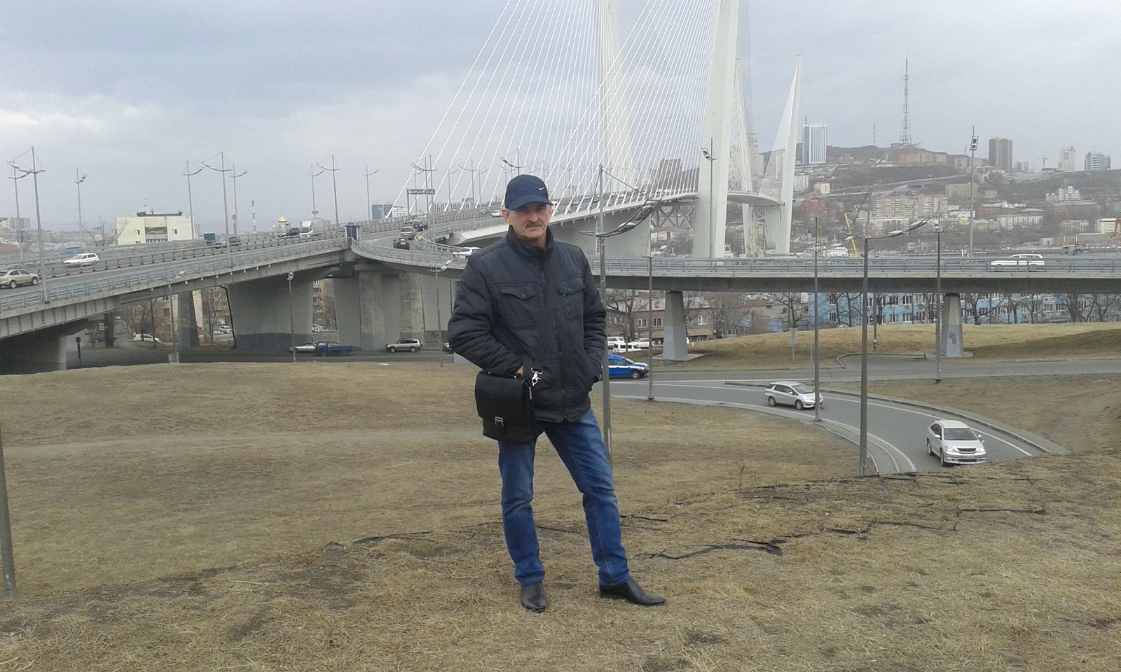 Виктор Есин