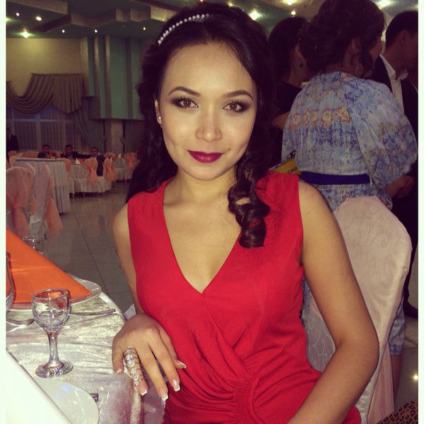 Мадина Османбекова