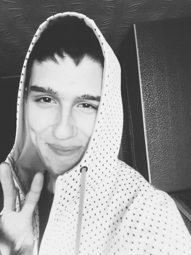 Слава Кузьмин