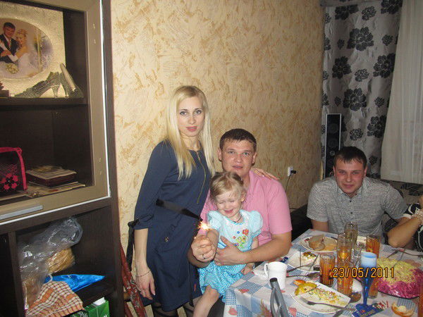 Алиса И Олег Малаховы