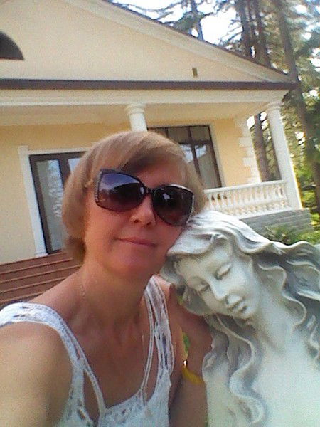 Елена Тихонова