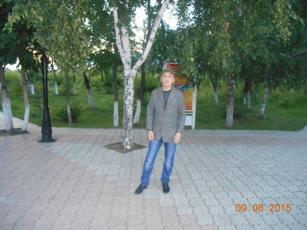 Олег Пережигин