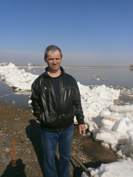 Александр Шарычев