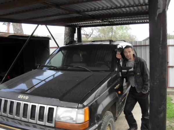 Роман Волков