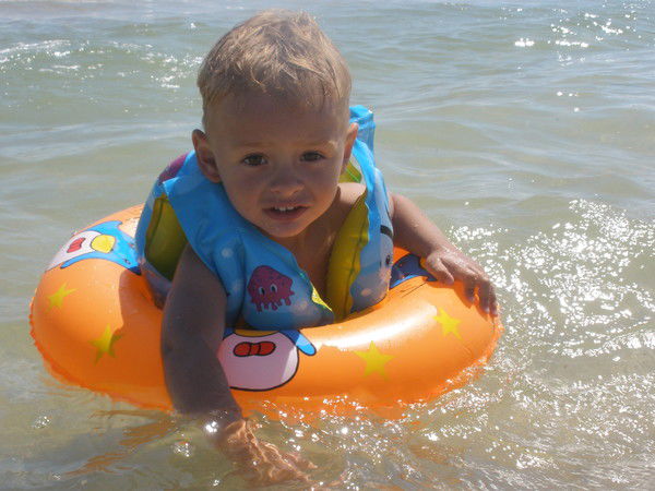 Лариса Жура