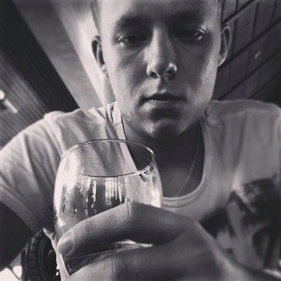 Антон Поплаухин