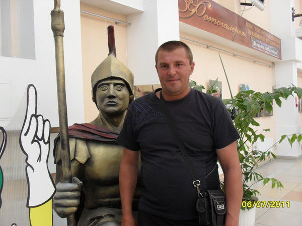 Олег Абдурахманов