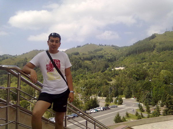 Тимур Туралиев