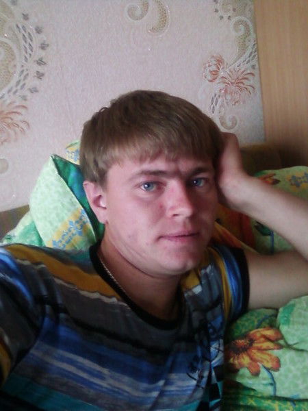 Максим Зотов