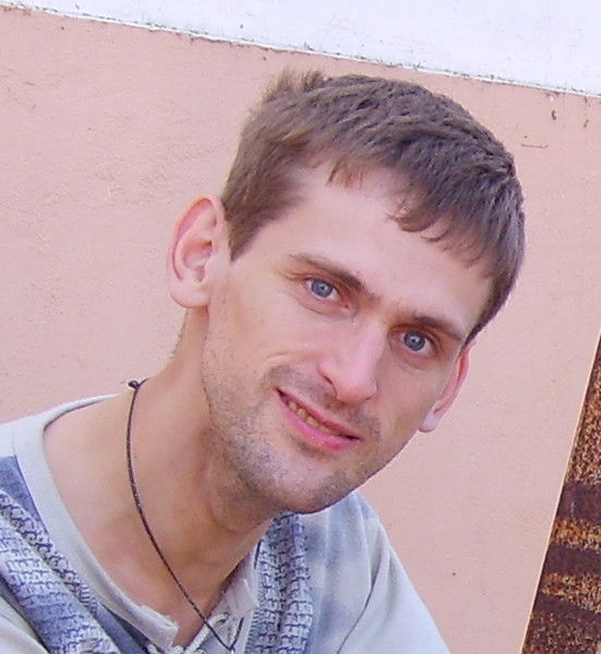 Виктор Махнев