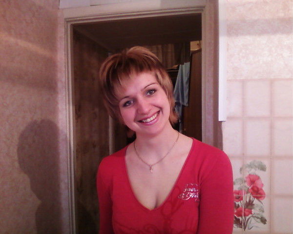 Анна Попова