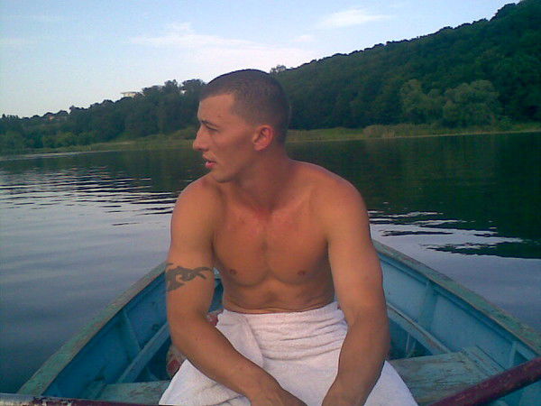 Артур Азизов