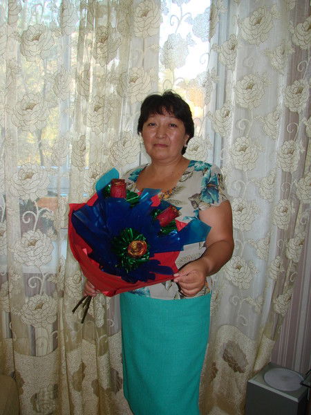 Жибек Давлеткалиева