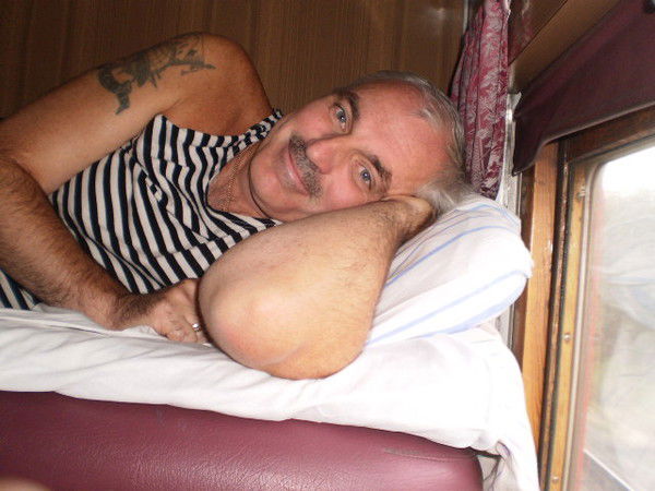 Александр Шкуратенко