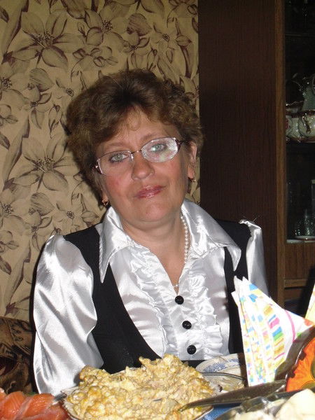 Елена Кнырик