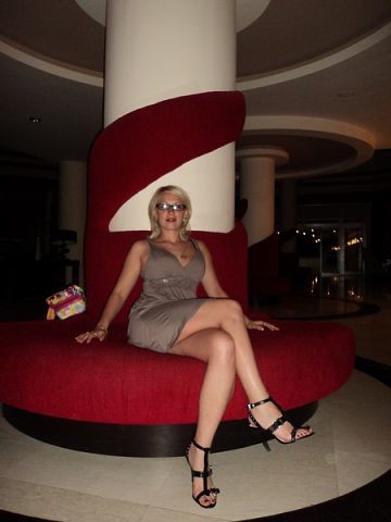 Любимка Устинова