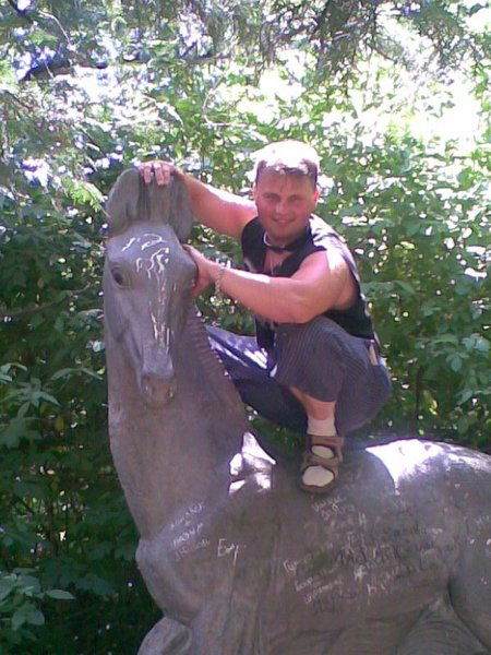 Георгий Попов