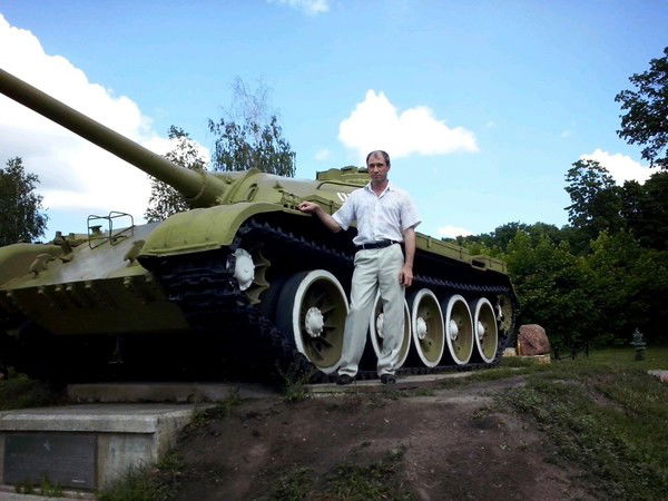 Олег Анохин