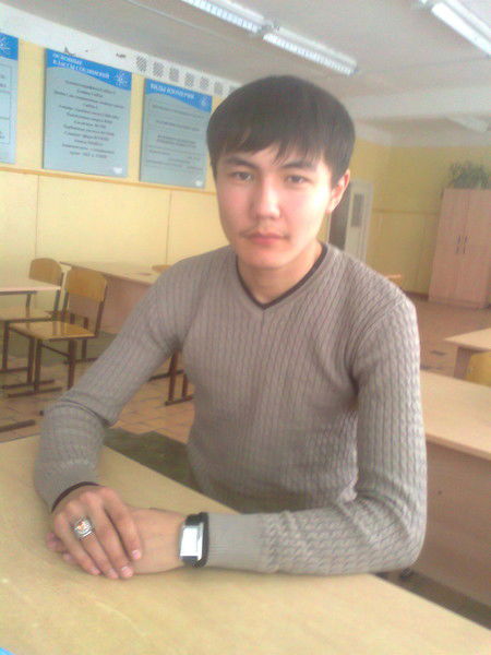 Бекзат Жахин